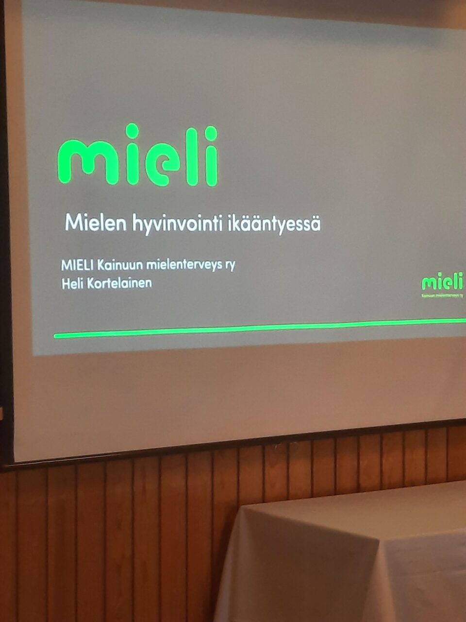 Kerhon aiheena mielen hyvinvointi ikääntyessä